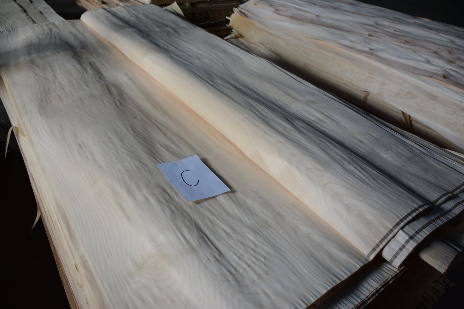 C grade birch veneer sheets for visual quality reference